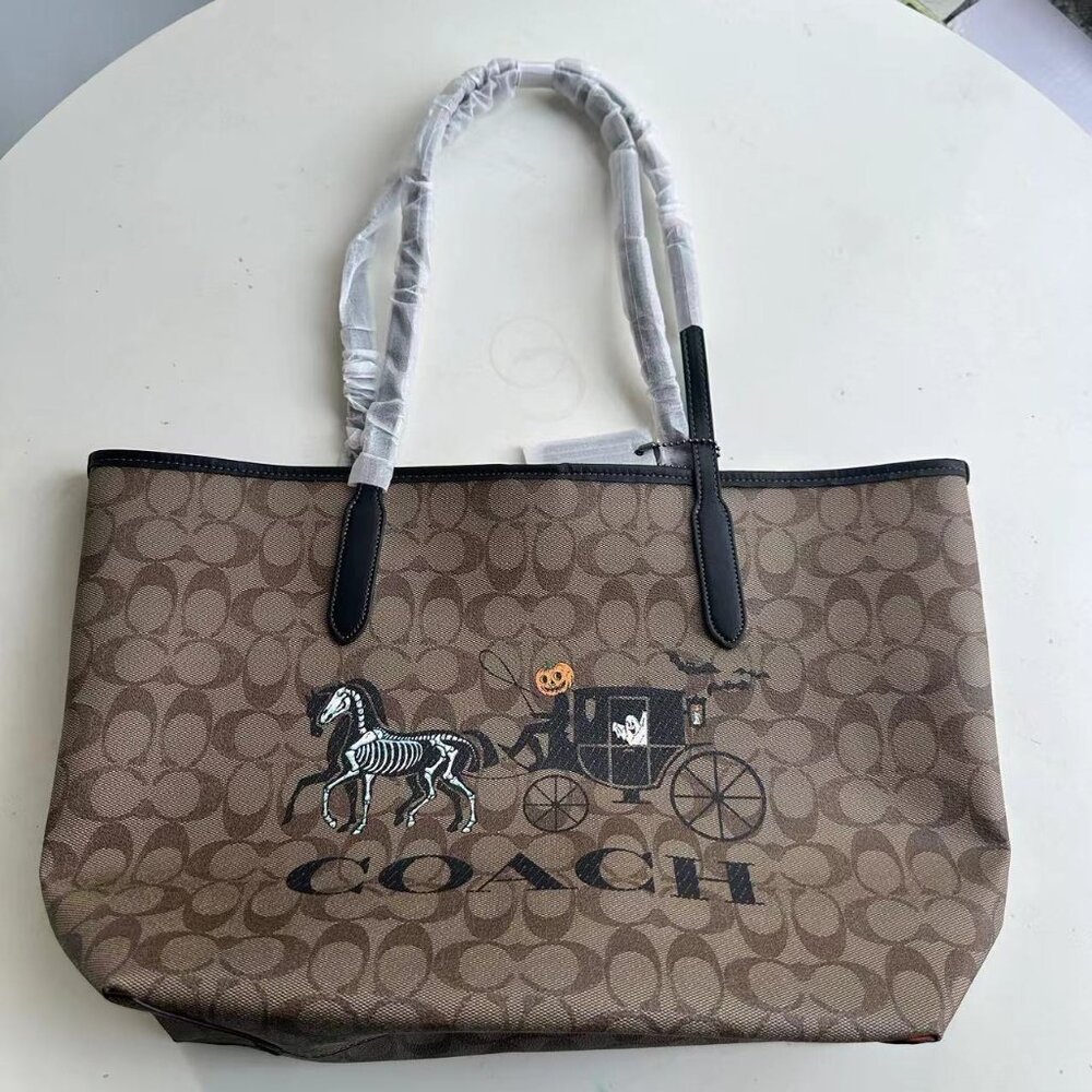 Coach Halloween tote and pumpkin driver coach wagon new